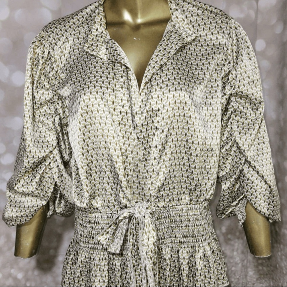 Downeast Smocked Waist Patterned Blouse with Tie Detail Small Or Medium
